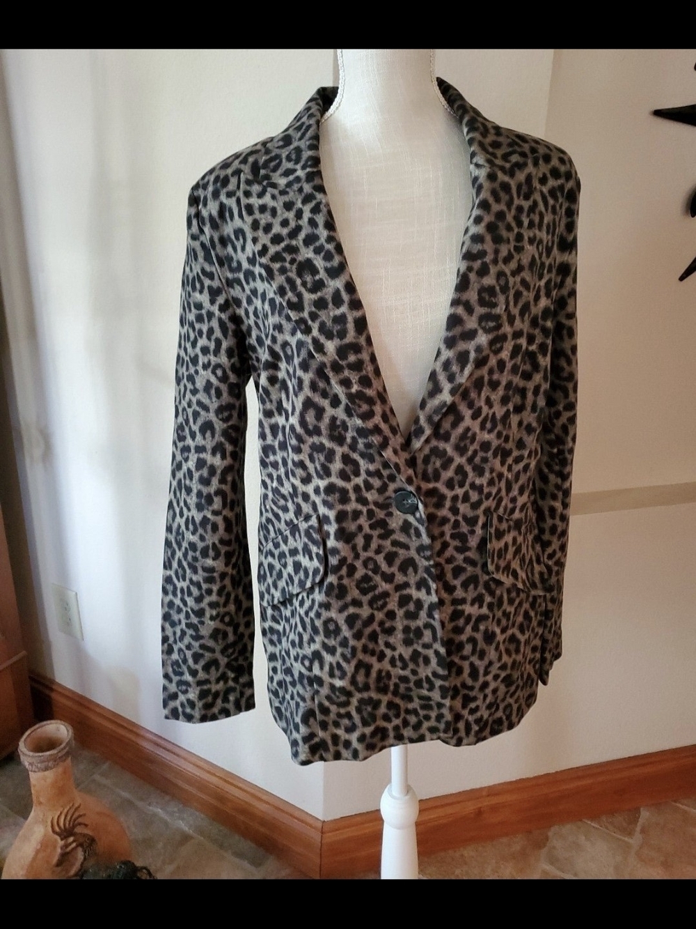 CAbi 3373 Leopard-Print One-Button Blazer Jacket - Brown, Black